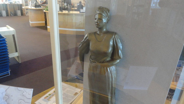 Model of Meadows' sculpture